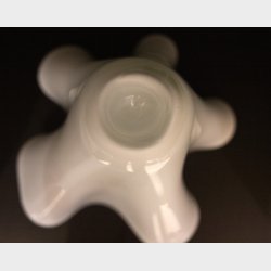 Elegant Art Vase with Ruffled Rim � Sculptural Design