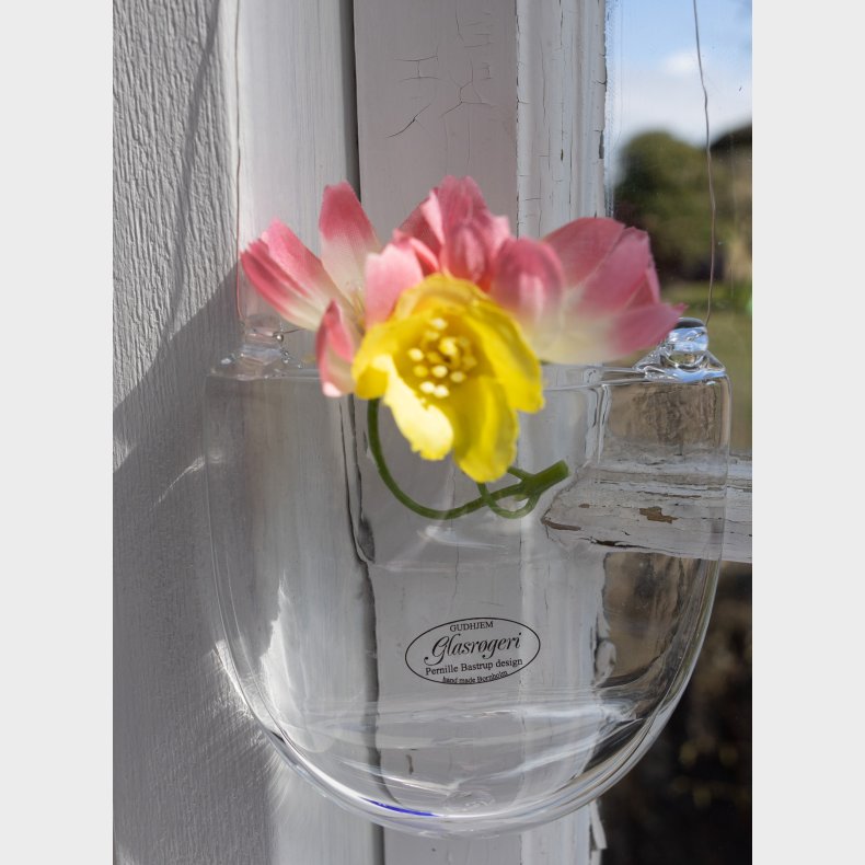Handmade Danish Glass Hanging Vase &amp; Tealight Holder Set � Gudhjem Glasr�geri � Pernille Bastrup Design � 10 x 9.5 cm