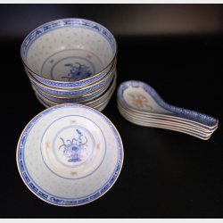 Set of 6 Chinese Rice Grain Porcelain Bowls with Spoons � Blue &amp; White with Gold Rim � Translucent Rice Pattern � 11 x 6 cm