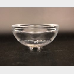 Solid Scandinavian Style Candle Holder � Minimalist Design 9.3 cm