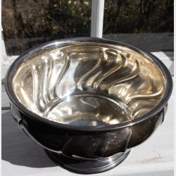 Large Vintage Silver Plated Bowl 21 cm � Sculptural Design with Polished Interior � Mid Century Modern Serving Bowl