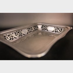 Vintage Silver Plated Rectangular Tray 28 cm � Elegant Serving Tray with Raised Edge � Classic Tableware