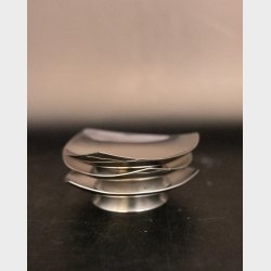 Set of�3 vintage stainless steel mini bowls�featuring a clean and elegant�Scandinavian modern design.