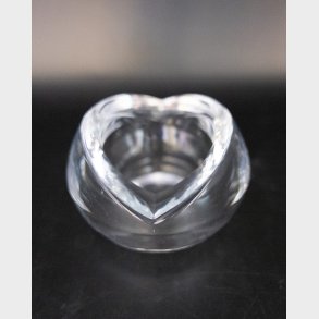 Modern Clear Glass Tealight Holder � Sculptural Heart Shape � Minimalist Scandinavian Style