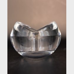 Modern Clear Glass Tealight Holder � Sculptural Heart Shape � Minimalist Scandinavian Style