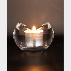Modern Clear Glass Tealight Holder � Sculptural Heart Shape � Minimalist Scandinavian Style