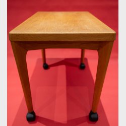 Danish Mid-Century Modern Oak Side Table by Vejle Stole &amp; M�belfabrik � Vintage Scandinavian Design on Castors