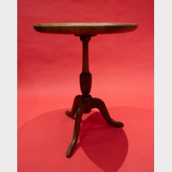 Pair of Vintage Tripod Side Tables in Solid Oak � Round Scandinavian / English Style Occasional Tables