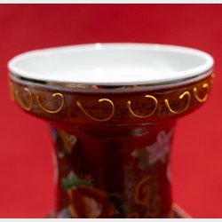 Large Antique Japanese Kutani Porcelain Vase � Hand Painted Red &amp; Gold Moriage Decor, Meiji period, 61 cm