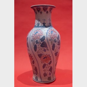 Vintage Chinese Porcelain Vase � Hand Painted Floral Famille Rose Style, Elegant Tall Decorative Vase (43 cm)