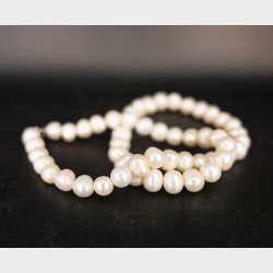 Vintage White Cultured Pearl Necklace � 51 cm Strand of Large Natural Freshwater Pearls, Elegant Classic Jewelry