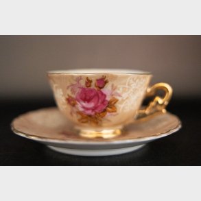 Vintage Porcelain Tea Cup & Saucer Set with Gold Trim � Floral Pink Rose Design