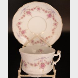 Antique Carl Tielsch (C.T.) Altwasser Porcelain Tea &amp; Coffee Service, circa 1890�1910, 39 Pieces, Pink Floral Ribbon Garland with Gilt Trim
