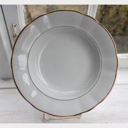 Antique Villeroy &amp; Boch Mettlach Porcelain Dinner Service, 69 Pieces, circa 1900�1930, White with Gilt Rim, Complete Table Setting for 12
