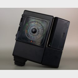 Vintage Yashica FX-D Quartz 35mm SLR Camera Kit � 50mm f/2 Lens + Telephoto Zoom Lenses, Sunpak Auto Zoom 3000 Flash &amp; Leather Hard Case (Japan, 1980s)
