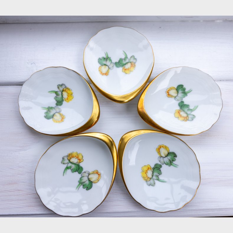 Royal Copenhagen Aluminia Faience Plates (Set of 5) � Gilded Rim &amp; Floral Motif