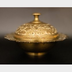 Circular Decorative Brass Container with Lid � Ornate Engraved Design