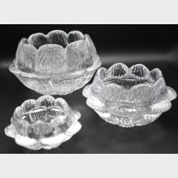 Set of 3 Vintage Scandinavian Clear Art Glass Bowls � Lotus Flower Shaped Textured Crystal Style Decorative Bowls