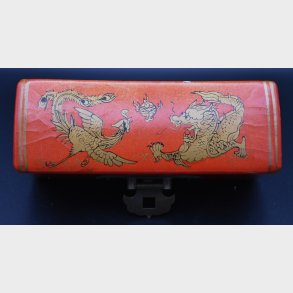 Chinese Lacquer Box with Dragon and Phoenix Motif
