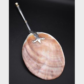 Mother-of-pearl serving spoon