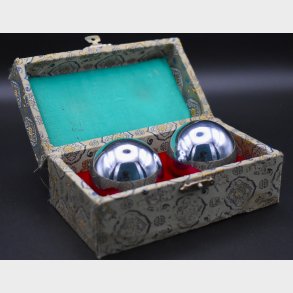 Chinese Baoding balls (health balls)