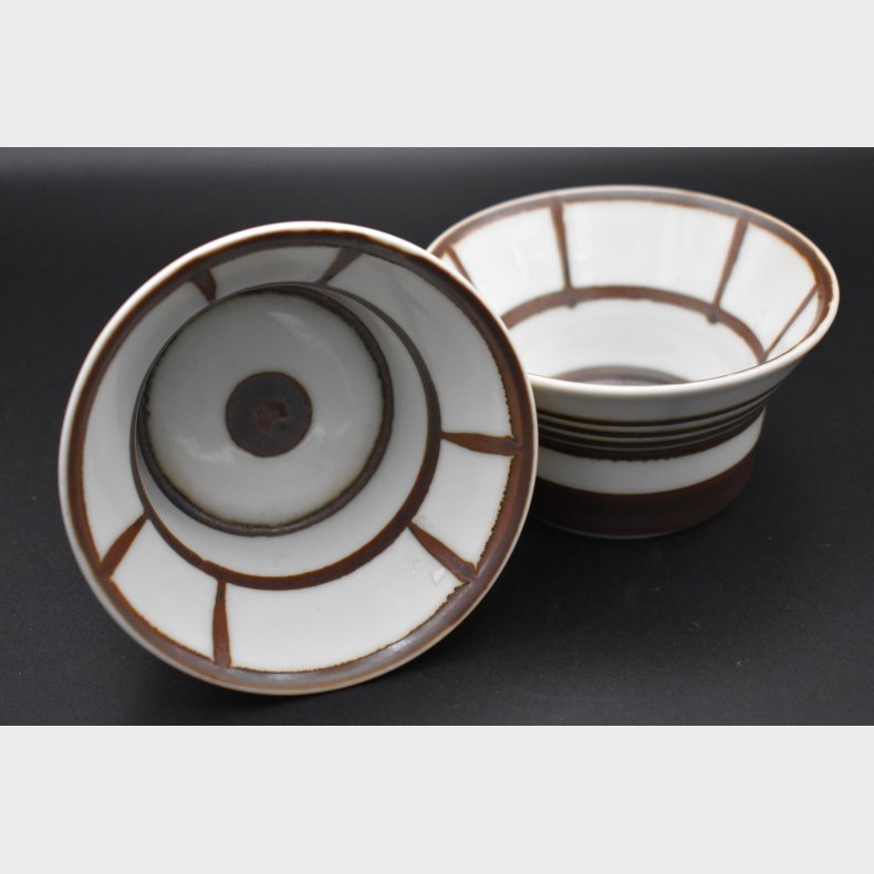 Bing &amp; Gr�ndahl Stoneware Bowls � Graphic Brown &amp; White Design (Set of 2)