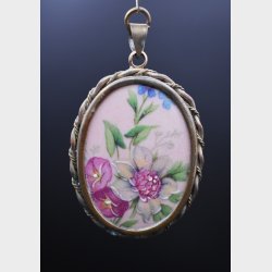 Limoges Floral Pendant � Hand-Painted Porcelain Miniature