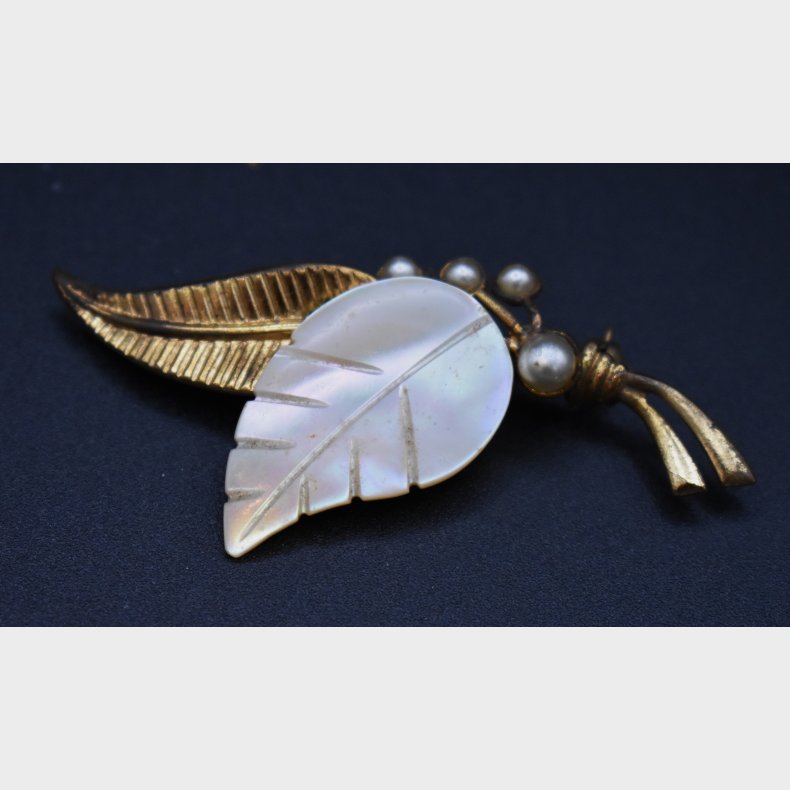 Vintage Mother-of-Pearl Leaf Brooch with Gilt Metal Details