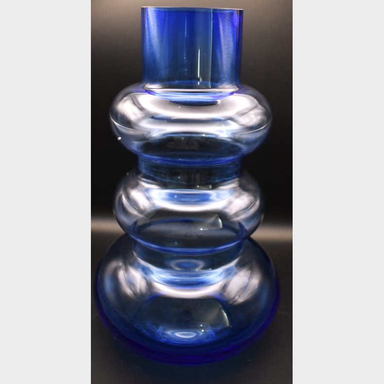 Vintage Scandinavian Blue Art Glass Vase � Mid Century Modern Design