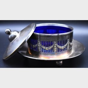 Vintage Silver Plate Sugar Bowl with Cobalt Blue Glass Insert � Decorative Lidded Dish / Bonbon Jar