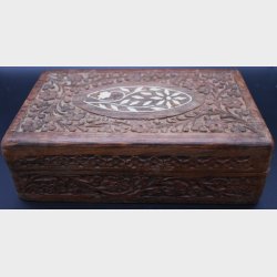 Vintage Hand-Carved Wooden Jewelry Box � Ornate Floral Relief with Inlaid Lid &amp; Velvet Interior