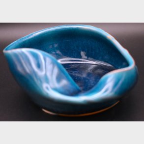 Mid-Century Danish Modern Blue Ceramic Bowl � Sculptural Organic Form Stoneware Dish