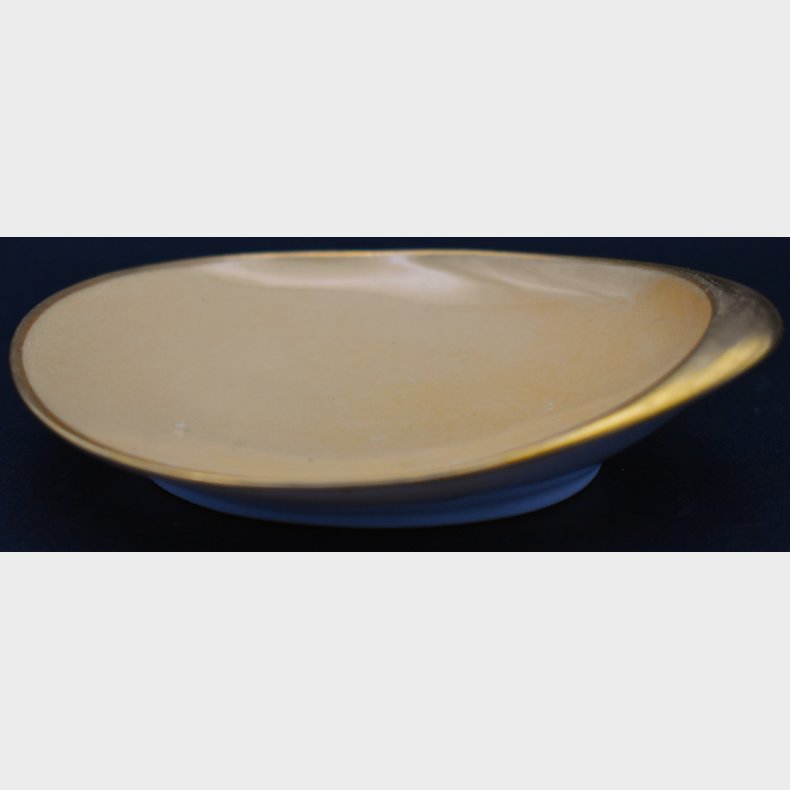 Royal Copenhagen Porcelain Small Oval Dish � Minimalist Danish Design