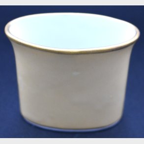 A small porcelain�jar / pot, by�Royal Copenhagen, Denmark