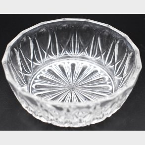 Vintage Pressed Glass Bowl with Starburst Pattern � Clear Decorative Dish