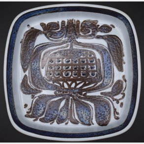 Aluminia / Royal Copenhagen Faience Dish No. 2883/429 � Danish Art Pottery