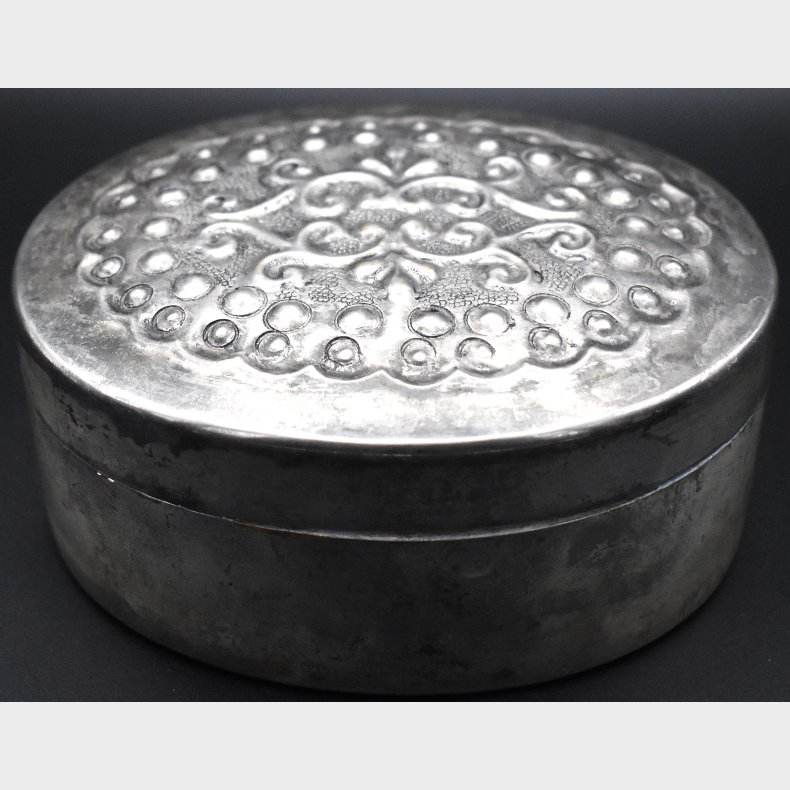 Vintage Pewter Trinket Box � Ornate Floral Lid / Scandinavian Style Storage Box
