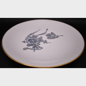 Vintage Heinrich & Co Selb Bavaria Porcelain Plate with Gold Rim � Hand Painted Floral Design � Made in Germany