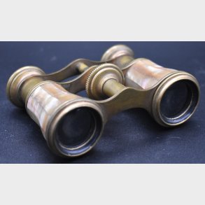 Vintage Opera Binoculars with Mother of Pearl � Antique Brass Theater Glasses