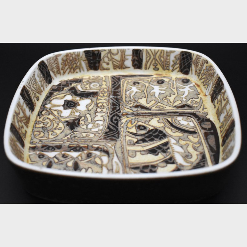 Royal Copenhagen Fajance Dish � Baca Style Abstract Pattern