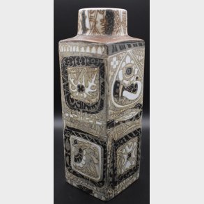 Royal Copenhagen Baca Vase No. 3259 � Nils Thorsson � Mid-Century Danish Design