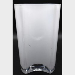 Modern Art Glass Vase � Blue and White Scandinavian Style