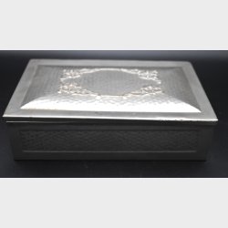 Vintage Metal Box �Marietta E. Nobel�