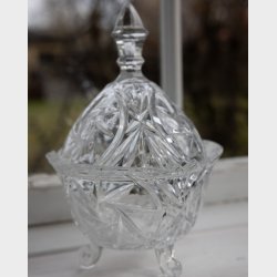 Vintage Footed Cut Crystal Candy Dish with Lid � Star Cut Design