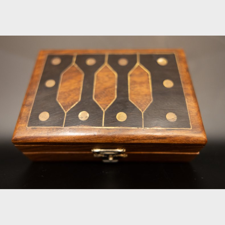Vintage Mahogany Jewellery Box with Brass Inlay